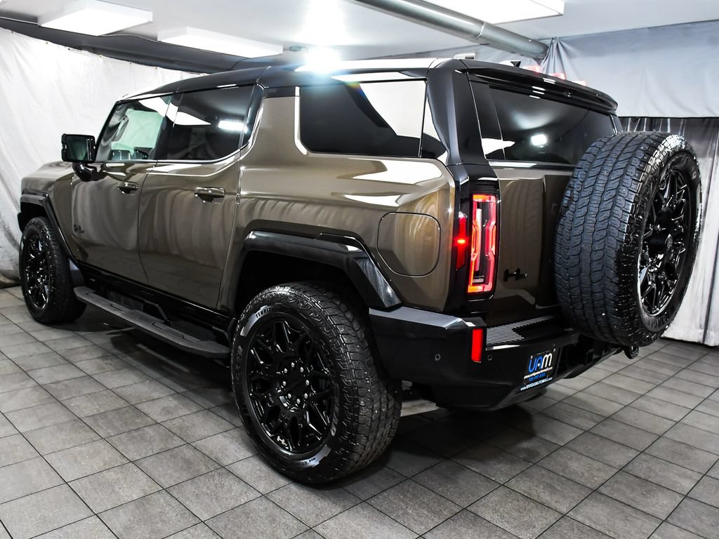 Used 2025 GMC Hummer EV 2X w/ LPO, Cargo Utility Package AWD/4WD image 4