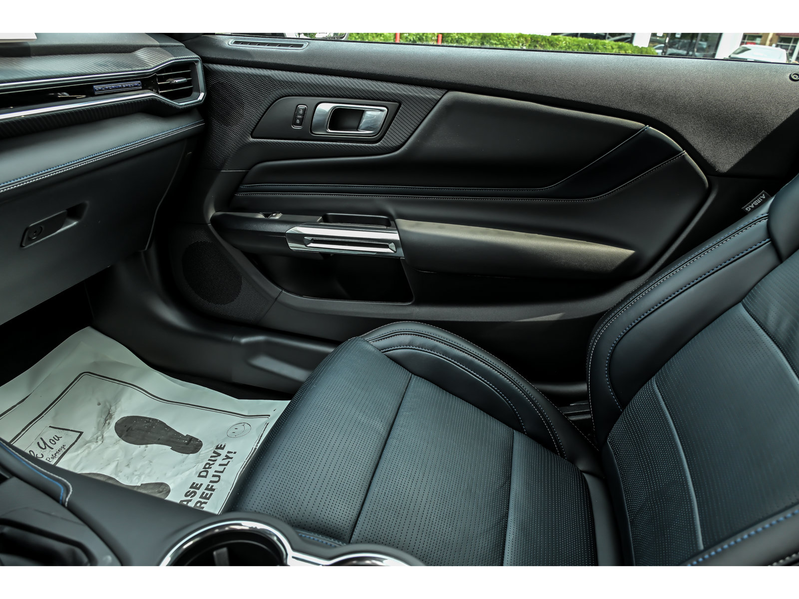 Used 2025 Ford Mustang GT Premium RWD image 41