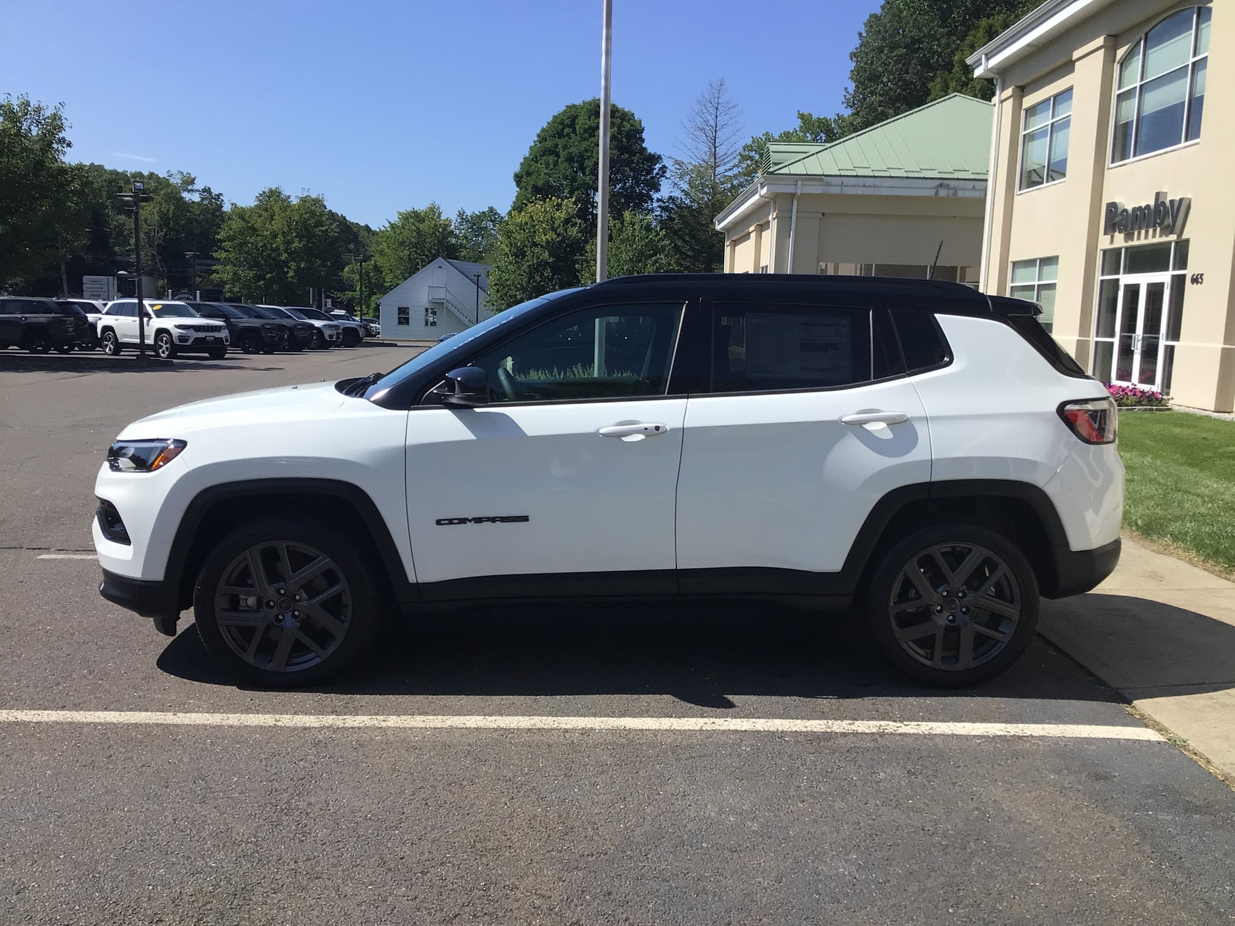 New 2025 Jeep Compass Limited w/ Sun & Sound Group image 4