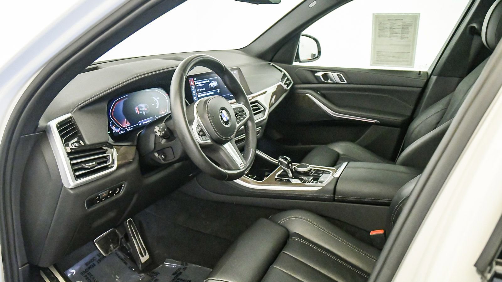 Certified 2022 BMW X5 sDrive40i w/ M Sport Package image 19