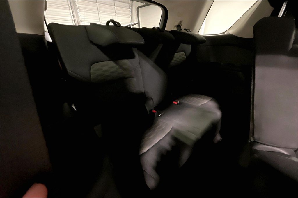 Used 2025 Nissan Pathfinder S FWD image 33
