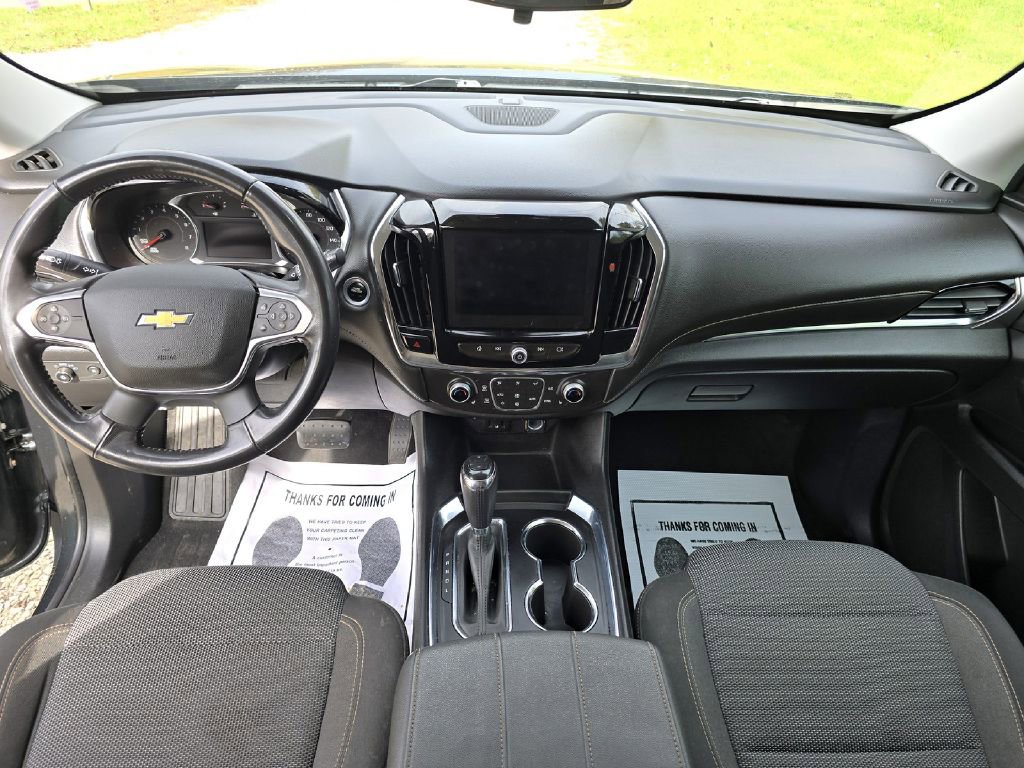 Used 2018 Chevrolet Traverse LT image 18