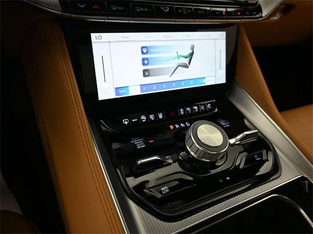 Used 2023 Jeep Grand Wagoneer Series III image 18