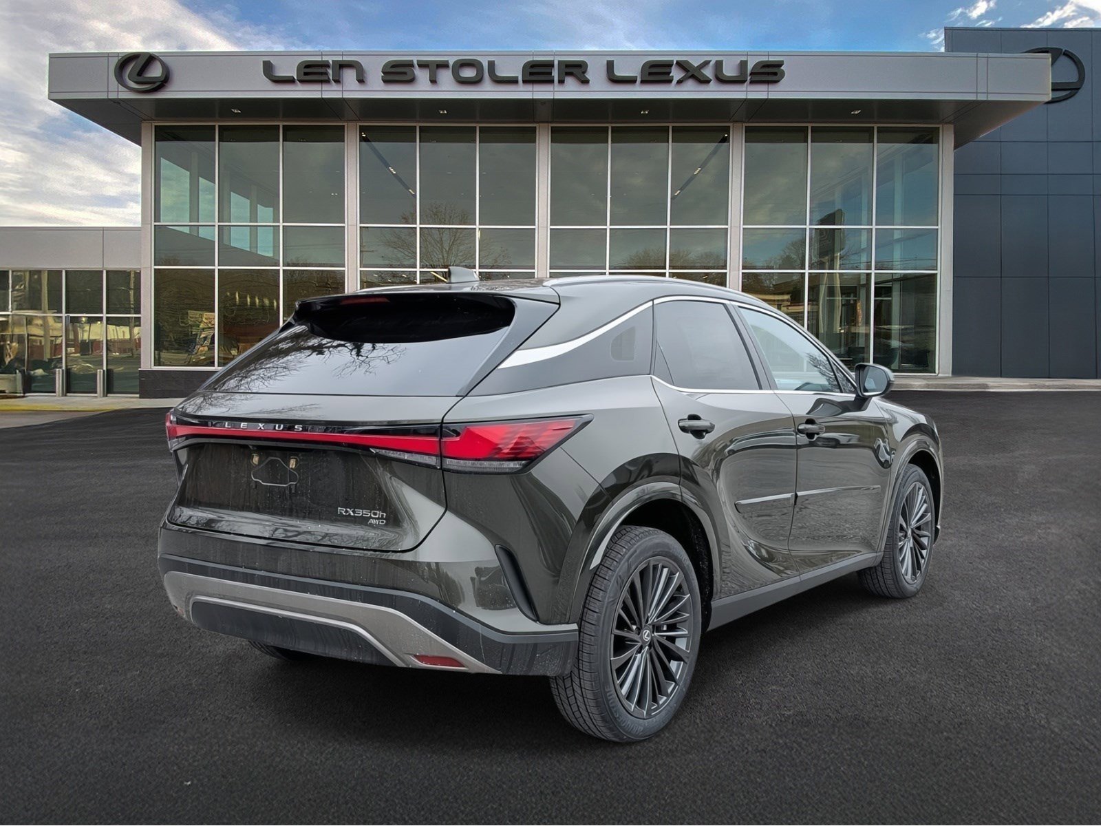 New 2026 Lexus RX 350h image 2