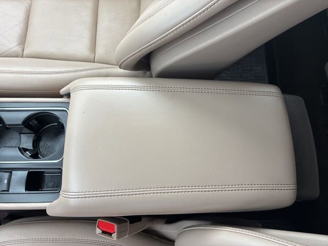 Used 2023 Lincoln Corsair Reserve w/ Equipment Group 201A image 15