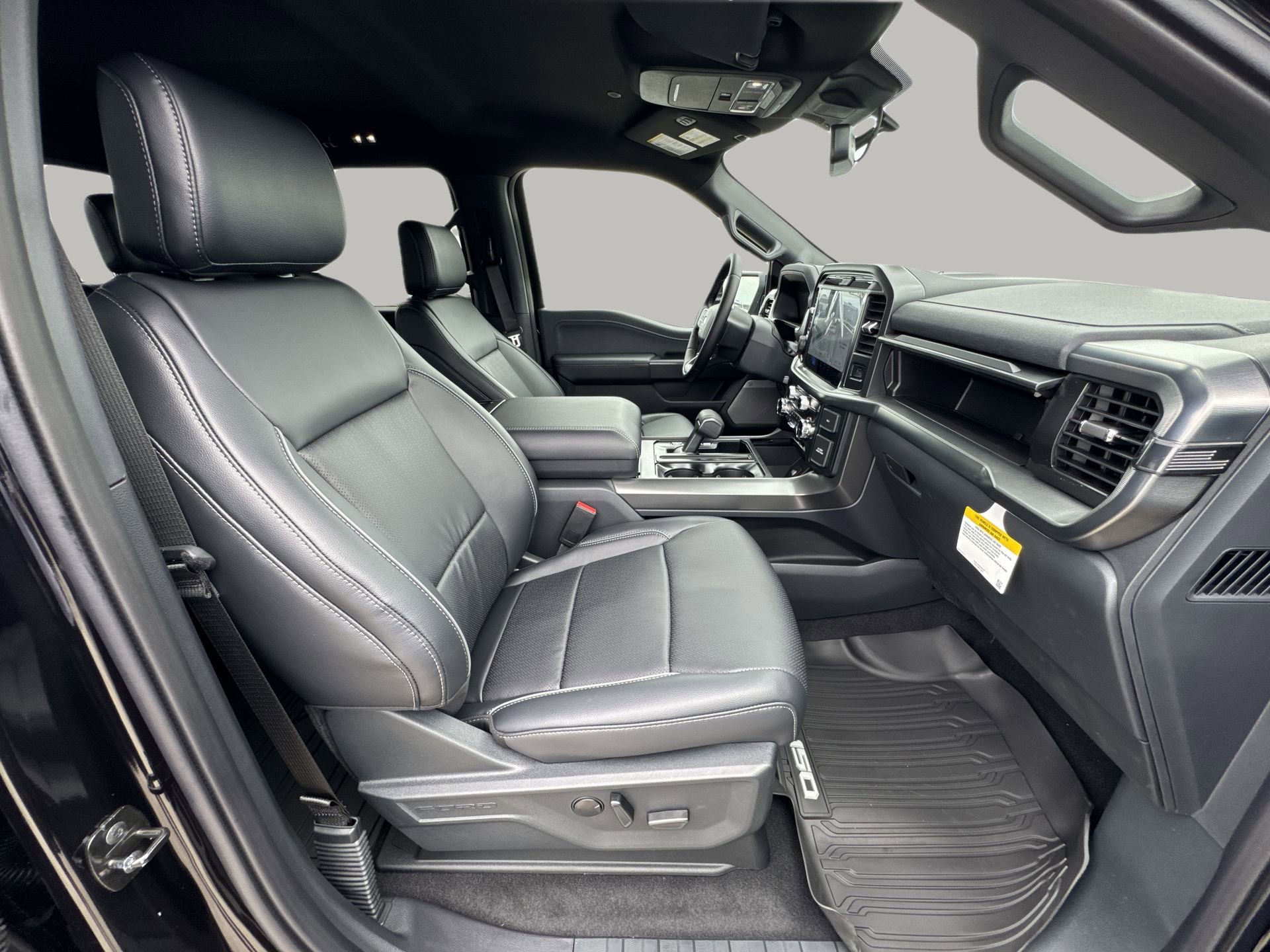 New 2025 Ford F150 Lariat w/ Equipment Group 501A Mid image 44