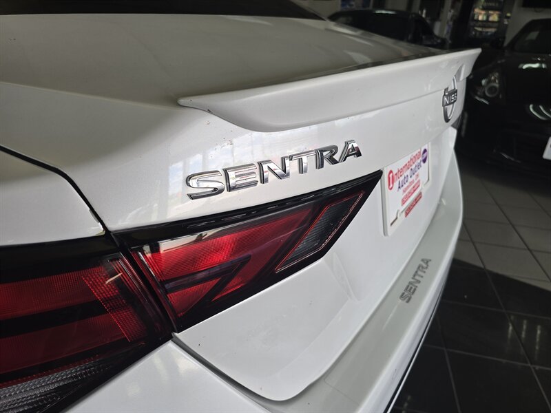 Used 2025 Nissan Sentra SR FWD image 25