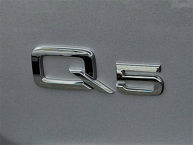 Certified 2025 Audi Q5 2.0T Premium w/ Convenience Plus Package image 31