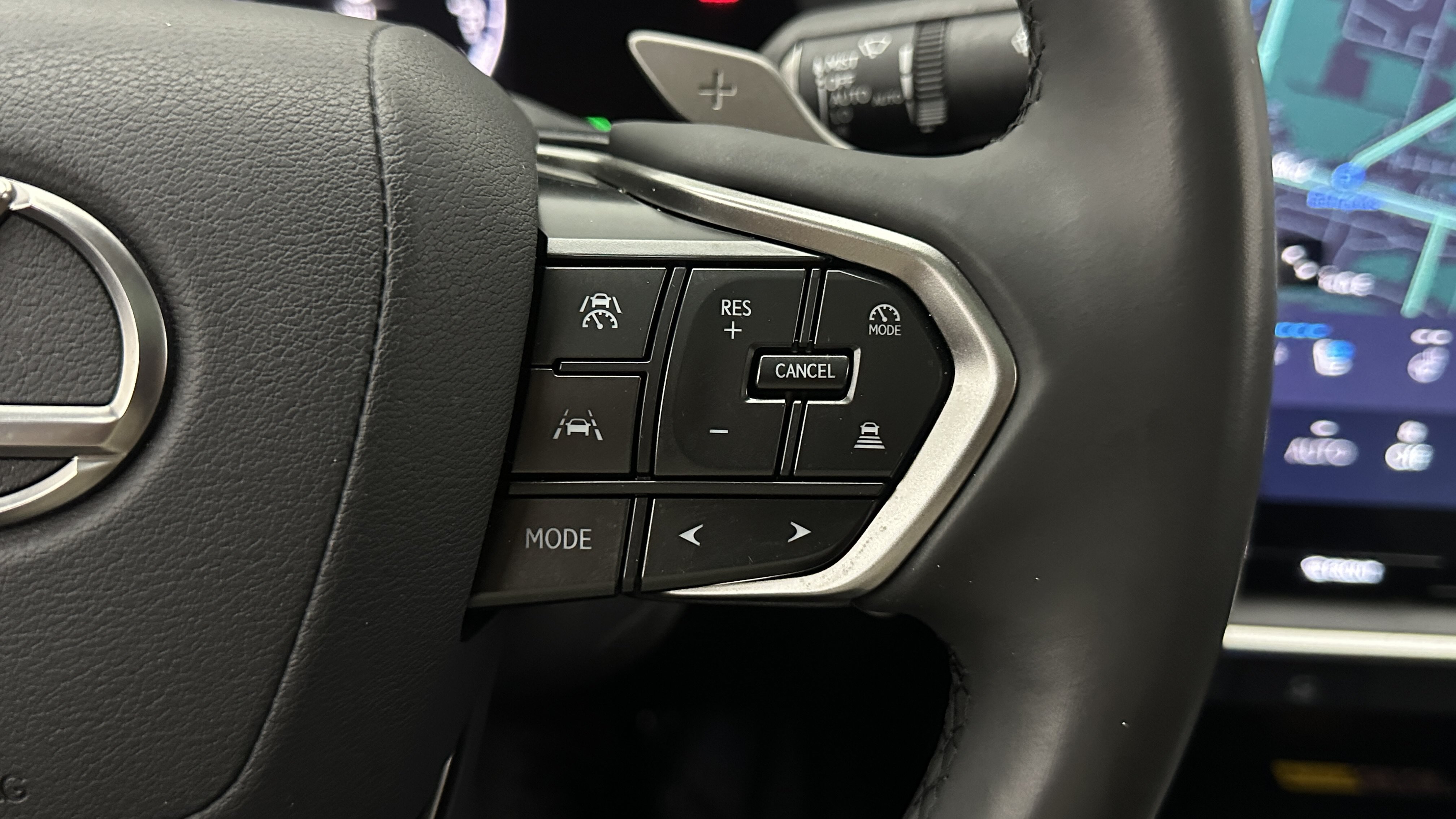 Used 2025 Lexus RZ 300e w/ Accessory Package (Z2) FWD image 23