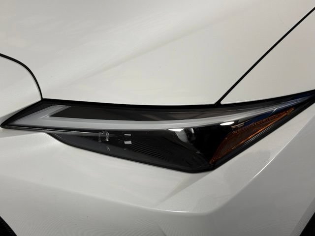 Used 2025 Lexus IS 350 F Sport w/ Accessory Package RWD image 13