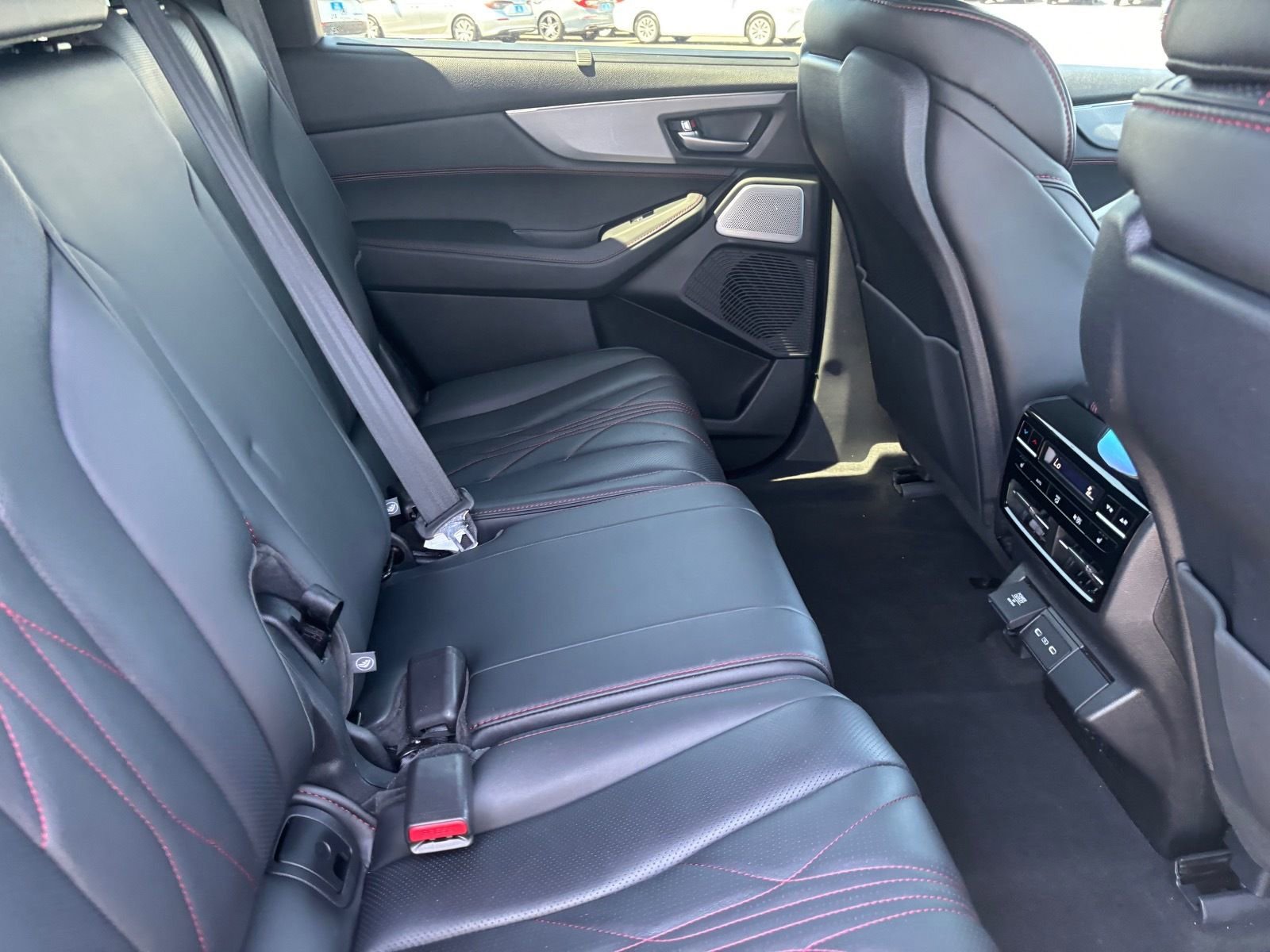 Used 2025 Acura MDX A-Spec image 17
