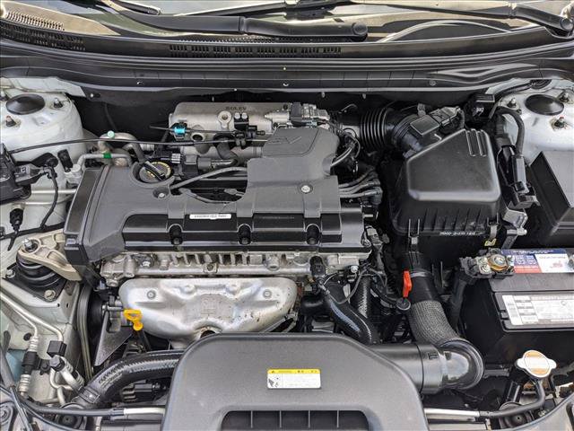 Used 2010 Hyundai Elantra GLS FWD image 20