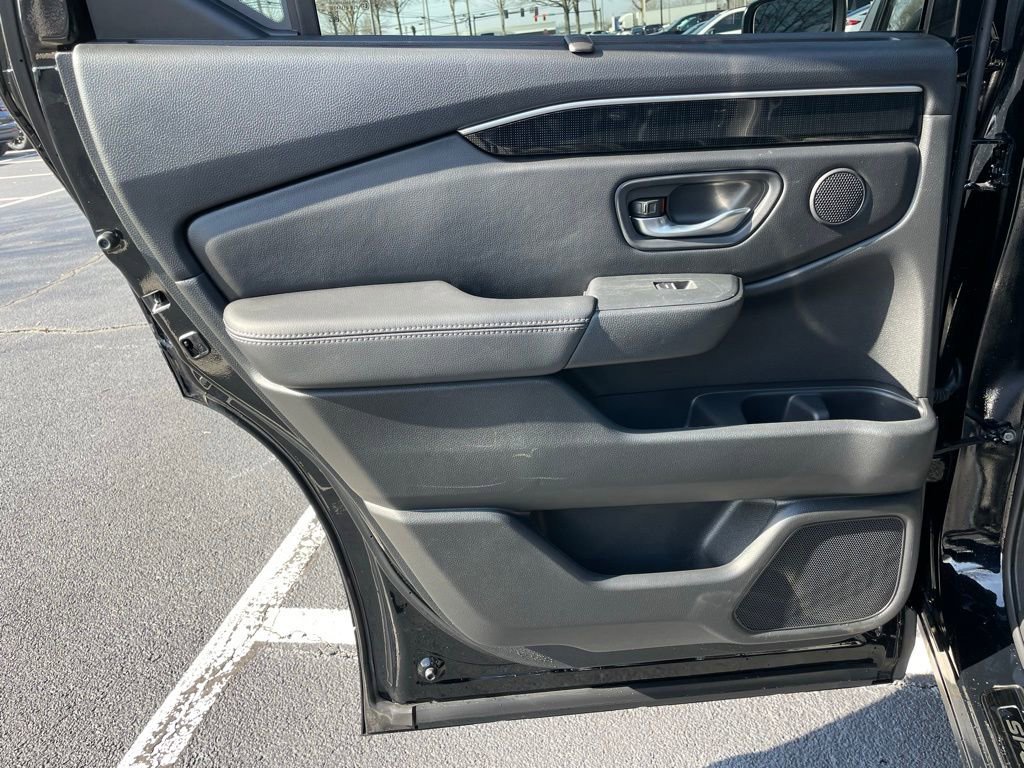 Certified 2025 Honda Pilot Elite image 42