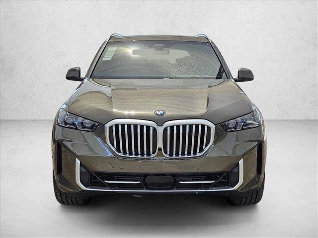 New 2026 BMW X5 xDrive40i w/ Parking Assistance Package AWD/4WD image 2