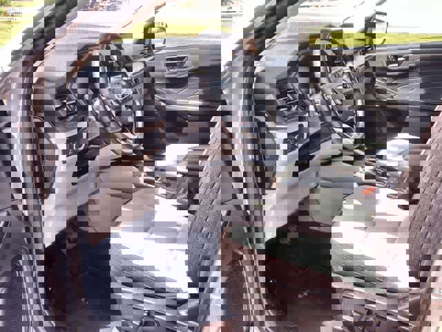 Used 2024 Ford Escape Active image 3