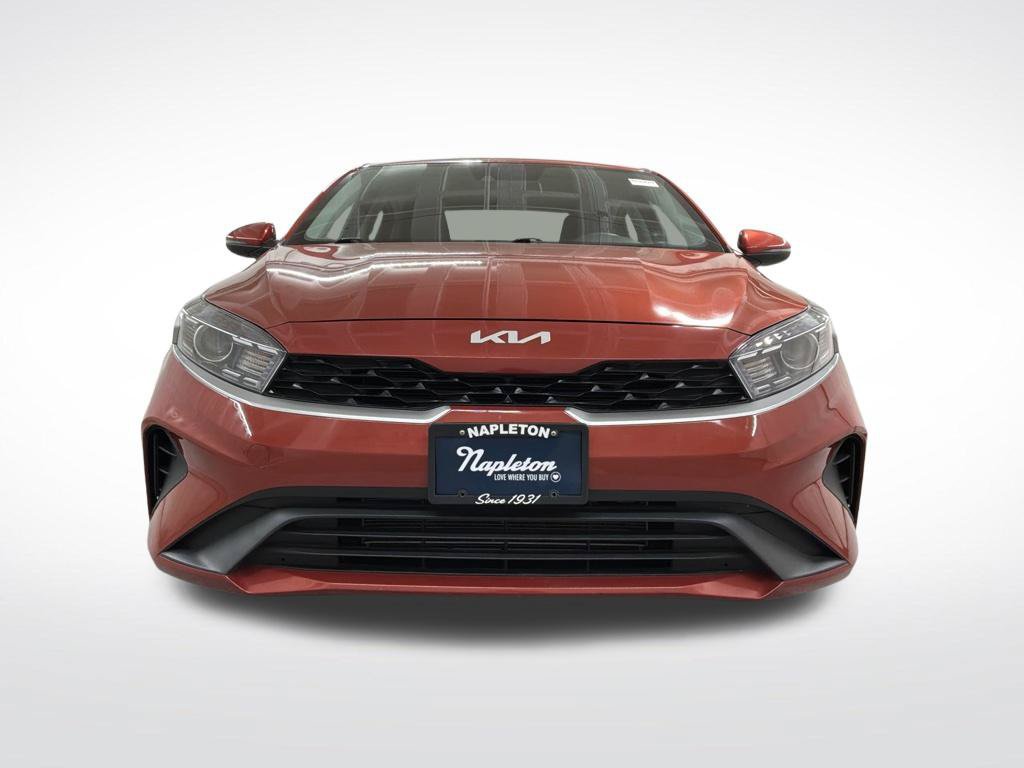 Used 2024 Kia Forte LXS w/ LXS Technology Package FWD image 5