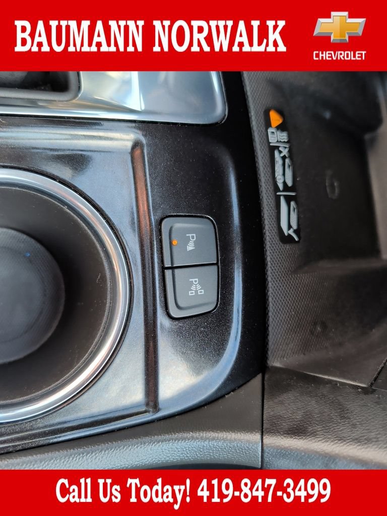 Used 2023 Chevrolet Equinox Premier FWD image 34