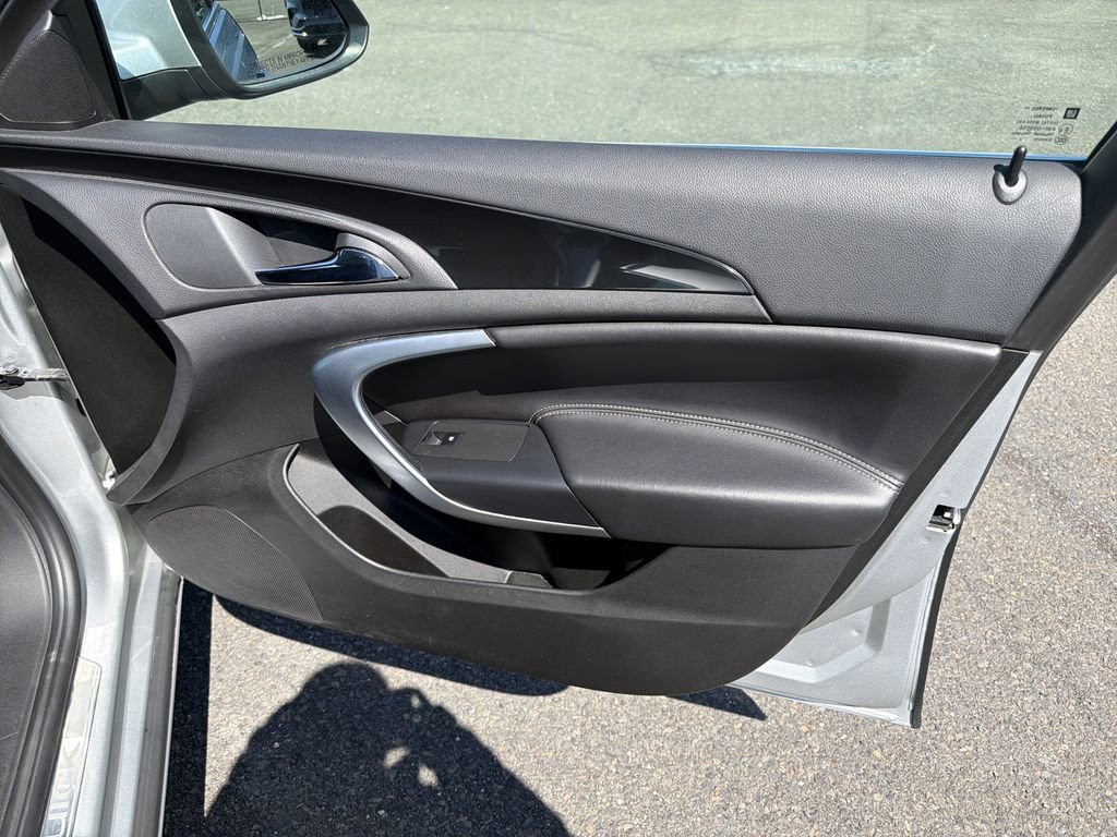 Used 2013 Buick Regal Premium FWD image 14