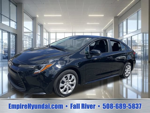 Used 2025 Toyota Corolla LE