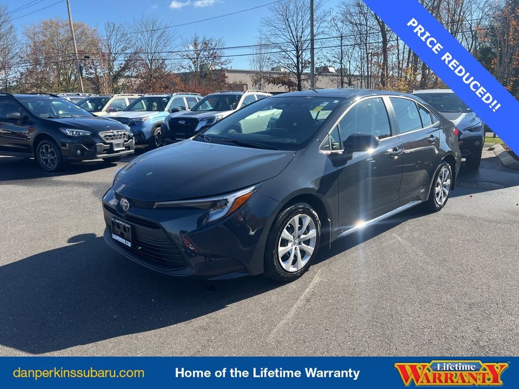 Used 2025 Toyota Corolla LE