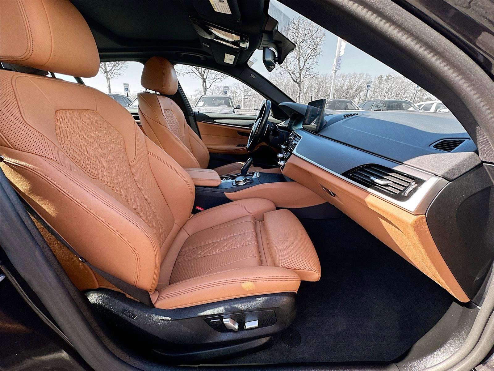 Used 2023 BMW 530i xDrive w/ M Sport Package image 30