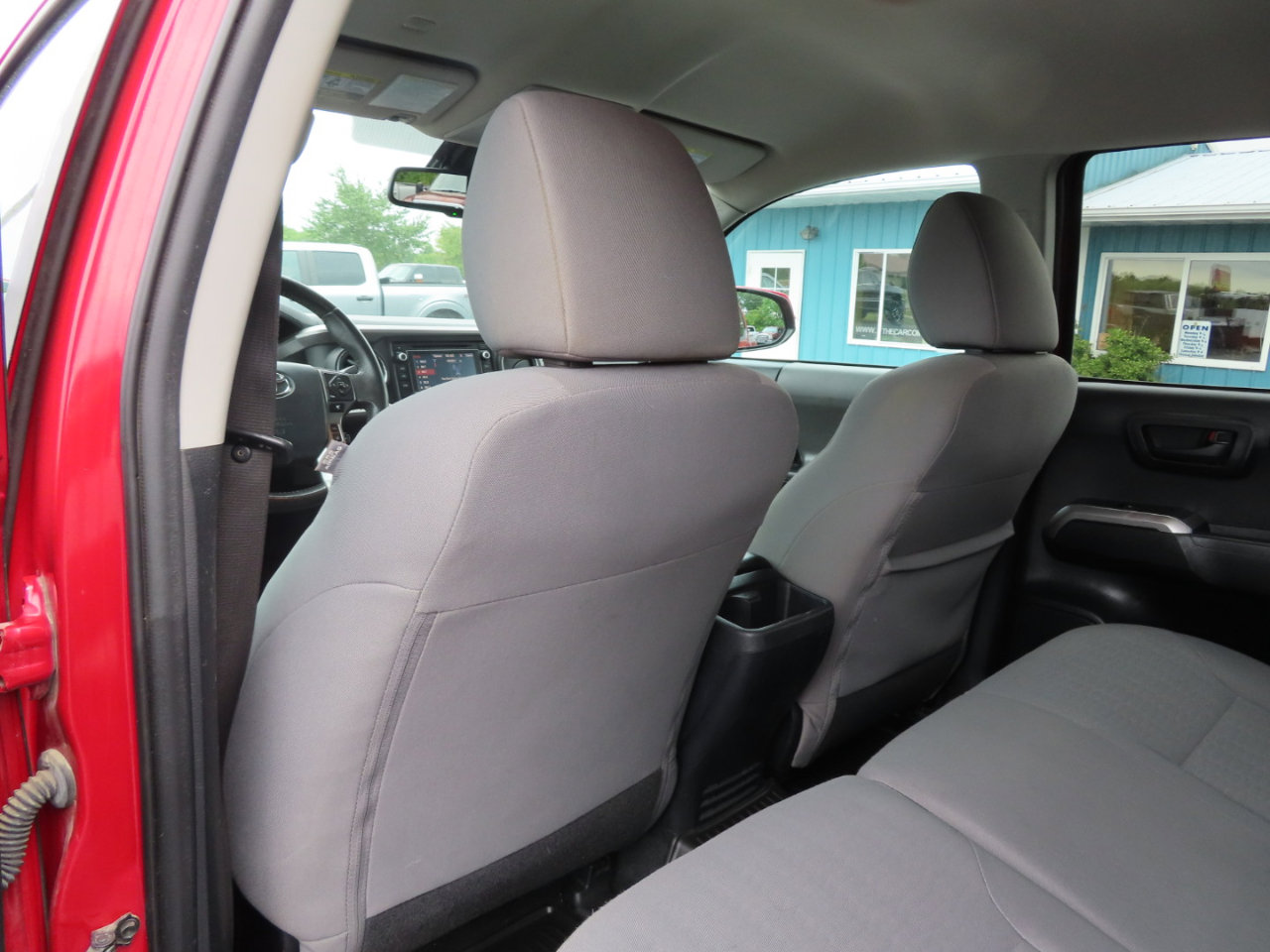 Used 2019 Toyota Tacoma SR5 image 35