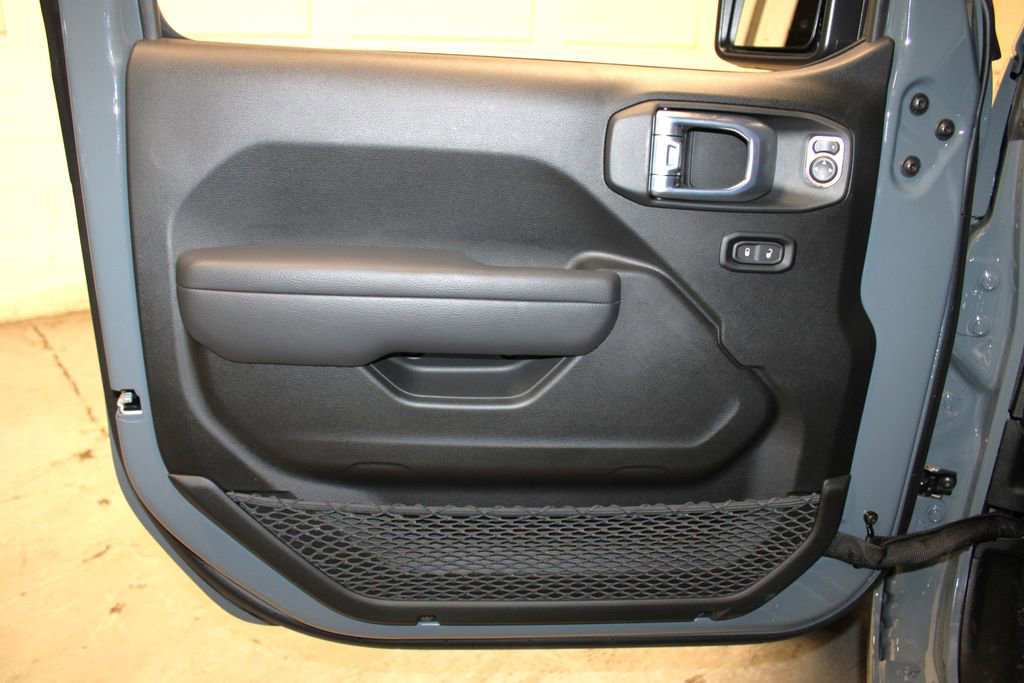 New 2026 Jeep Gladiator Sport image 25