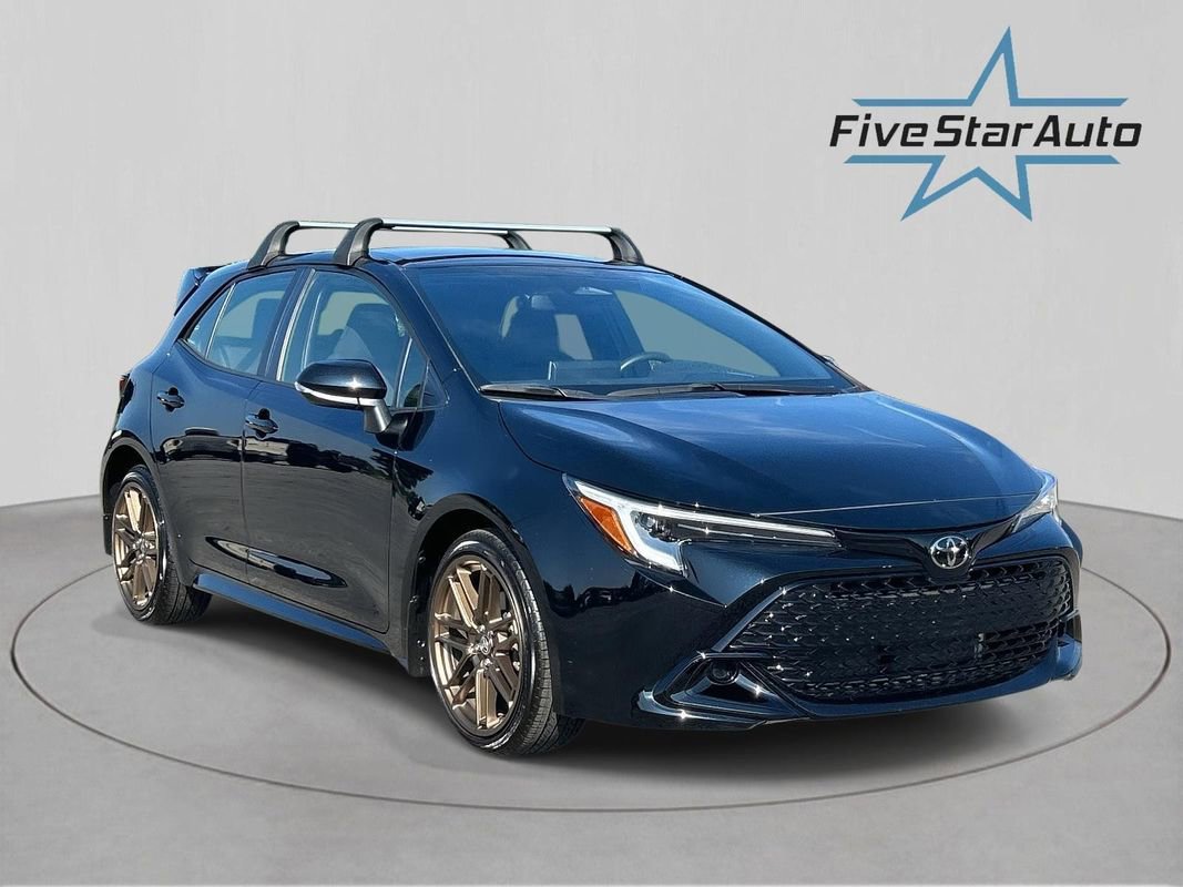 Used 2025 Toyota Corolla SE image 1