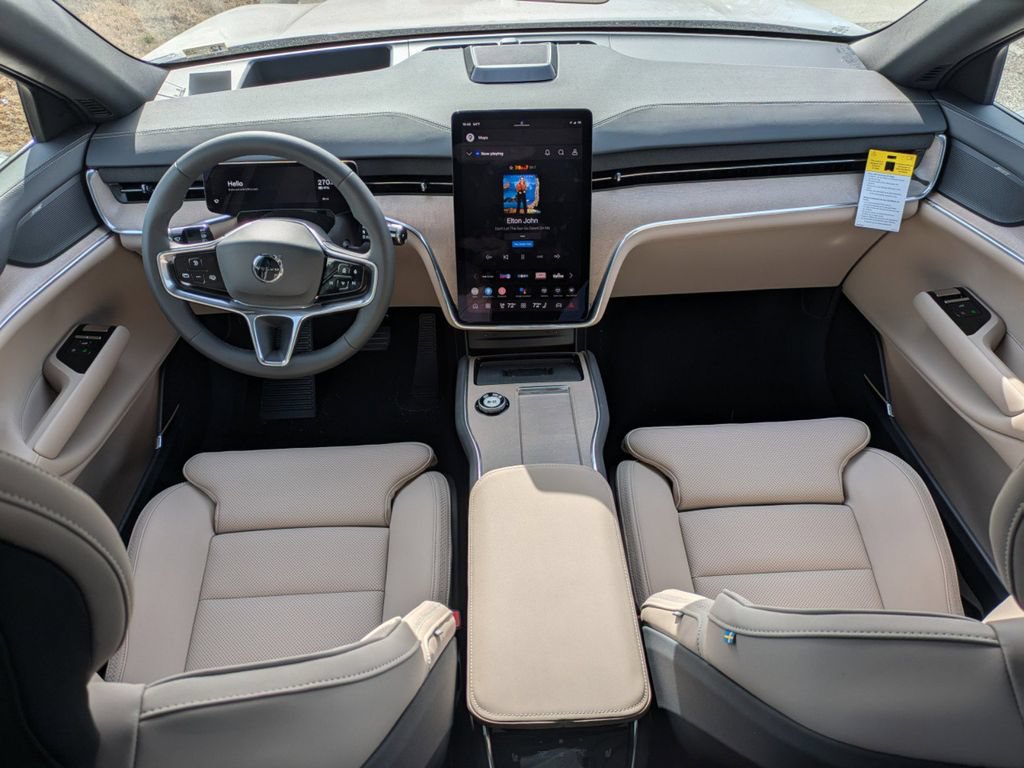 New 2025 Volvo EX90 Ultra AWD/4WD image 15