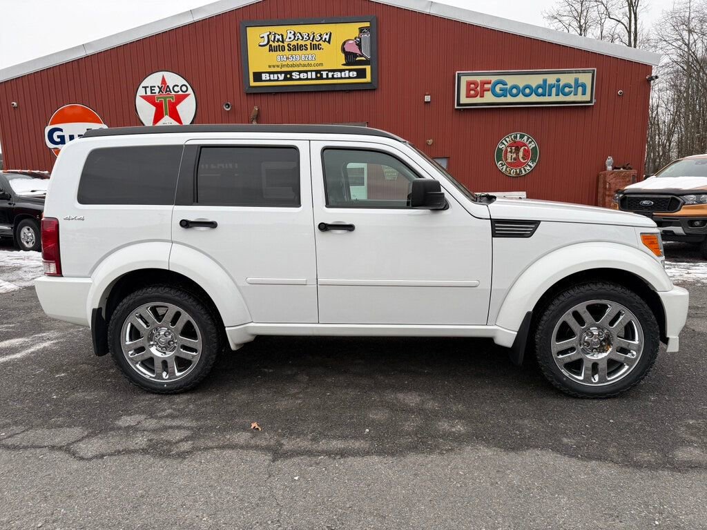 Used 2011 Dodge Nitro Heat image 2
