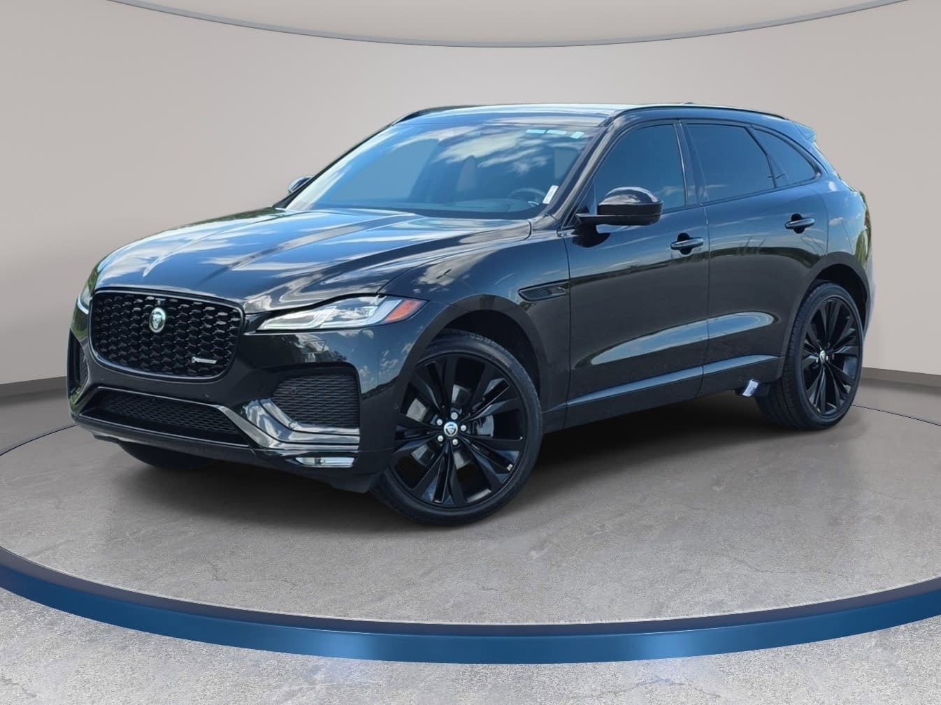 Used 2025 Jaguar F-PACE R-Dynamic S image 1