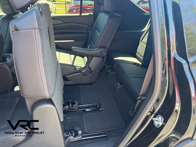New 2026 Chevrolet Traverse Z71 w/ Enhanced Driving Package AWD/4WD image 20