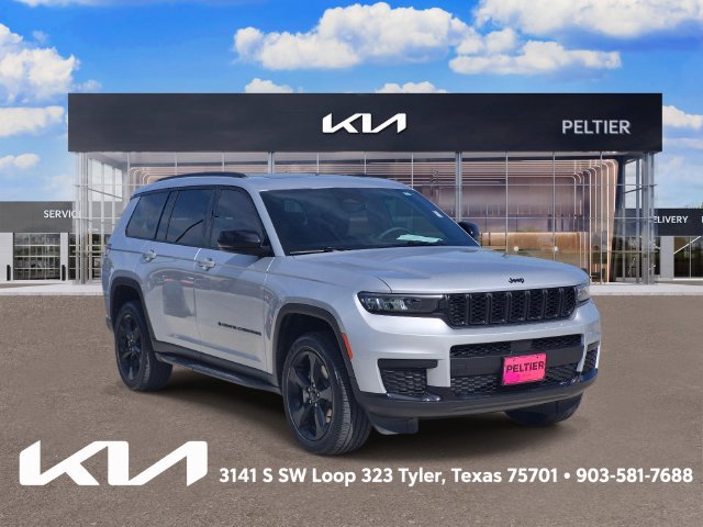 Used 2023 Jeep Grand Cherokee L Laredo AWD/4WD image 1