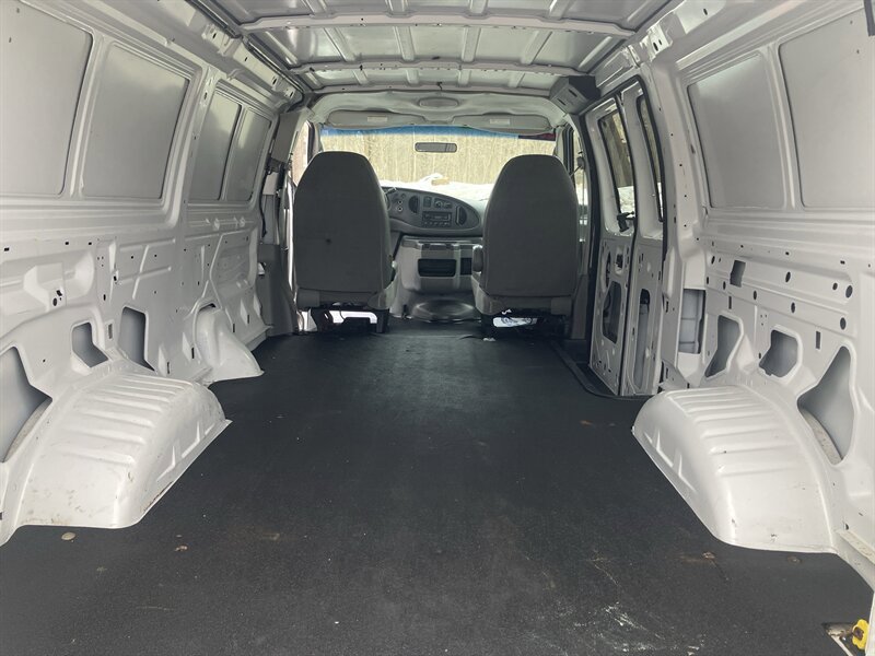 Used 2008 Ford E-350 and Econoline 350 Super Duty RWD image 11