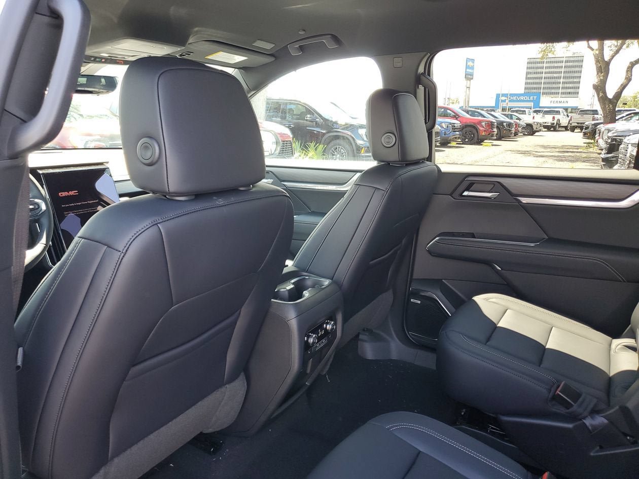 New 2027 GMC Acadia Elevation w/ Elevation Premium Package FWD image 10