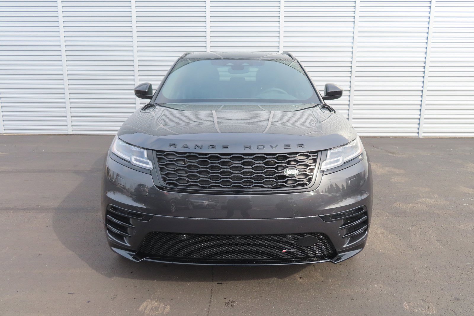 Used 2023 Land Rover Range Rover Velar R-Dynamic S image 9