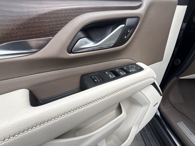 Used 2024 GMC Yukon Denali AWD/4WD image 13