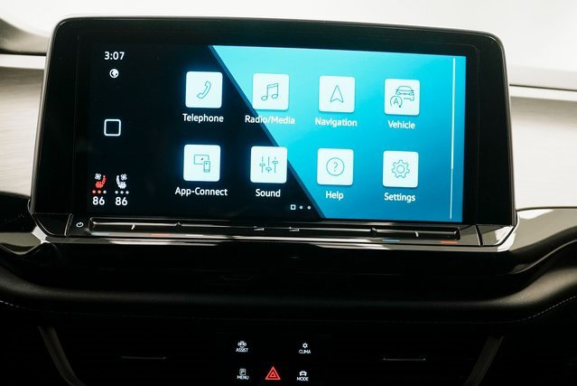 Used 2024 Volkswagen Atlas Cross Sport SE image 23