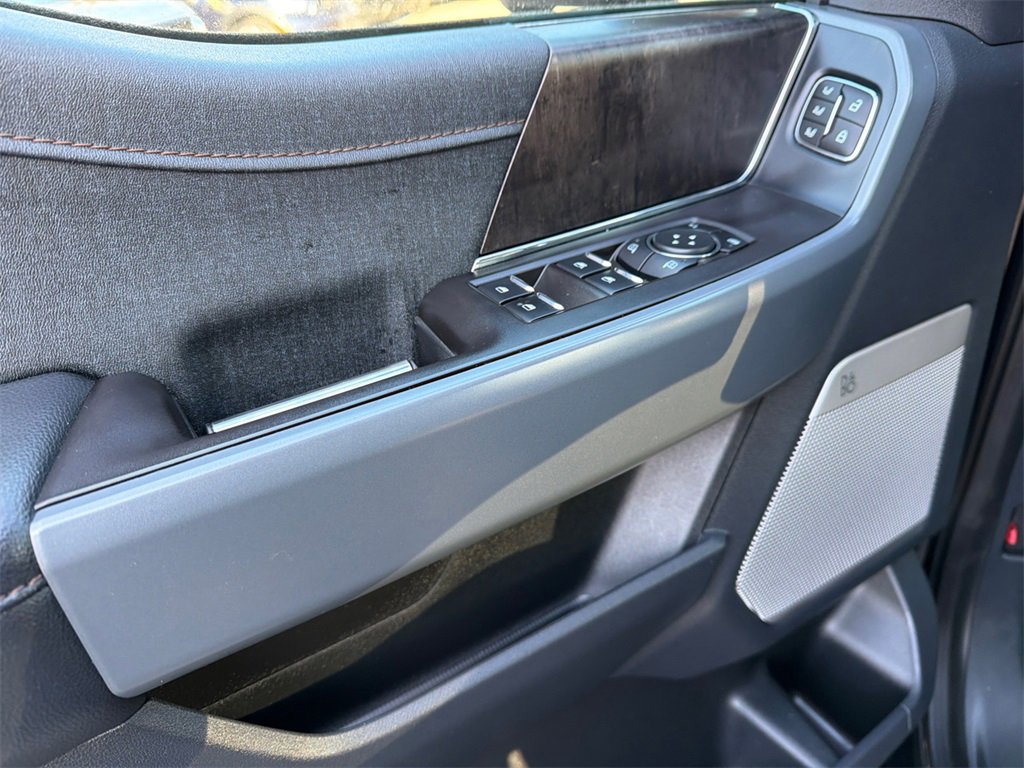 Used 2023 Ford F150 Lightning Lariat image 37