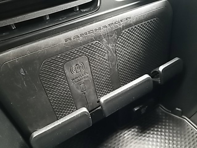 Used 2023 RAM 1500 Laramie image 32