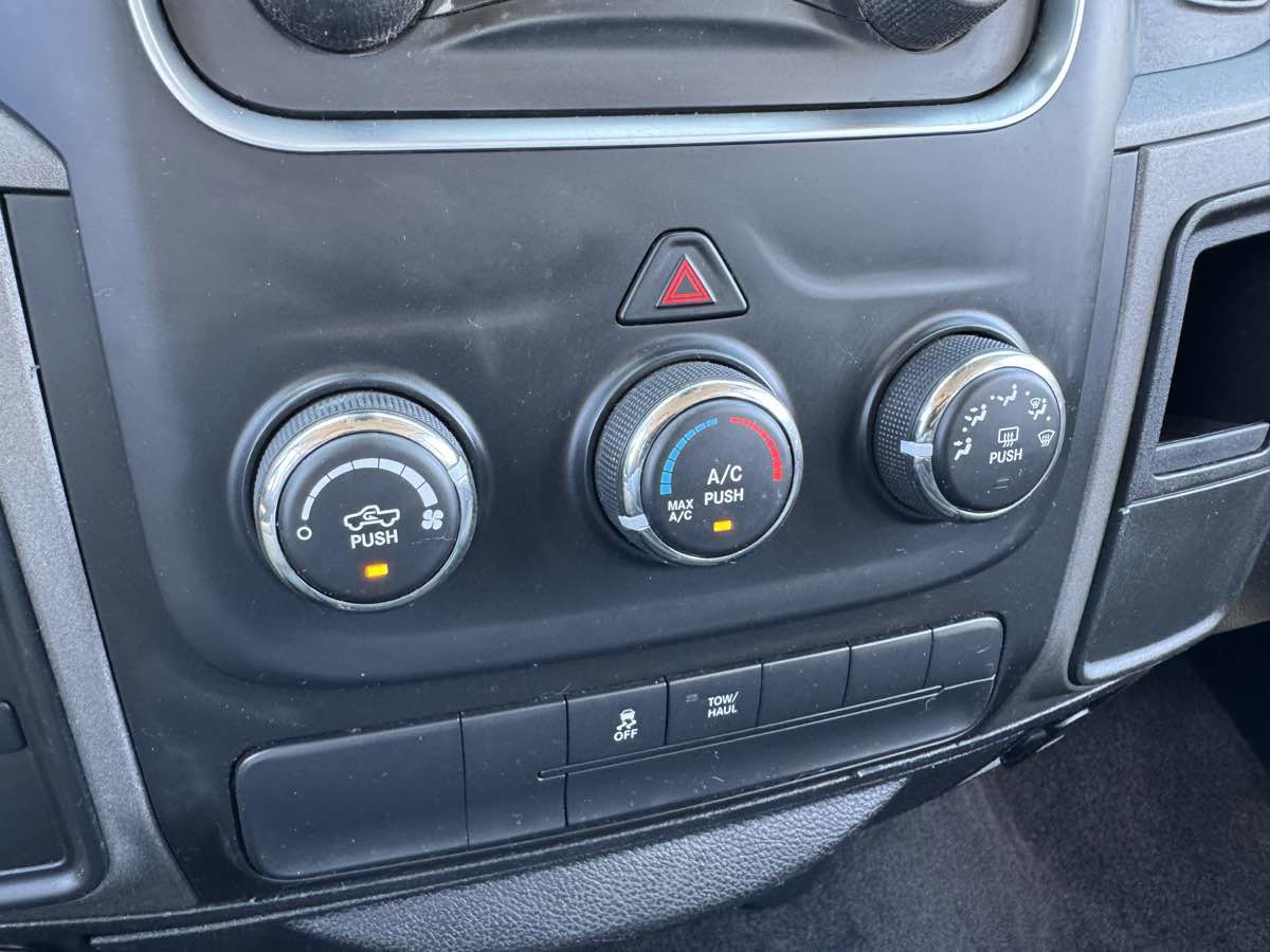 Used 2014 RAM 1500 Express w/ Black Ram 1500 Express Group AWD/4WD image 27