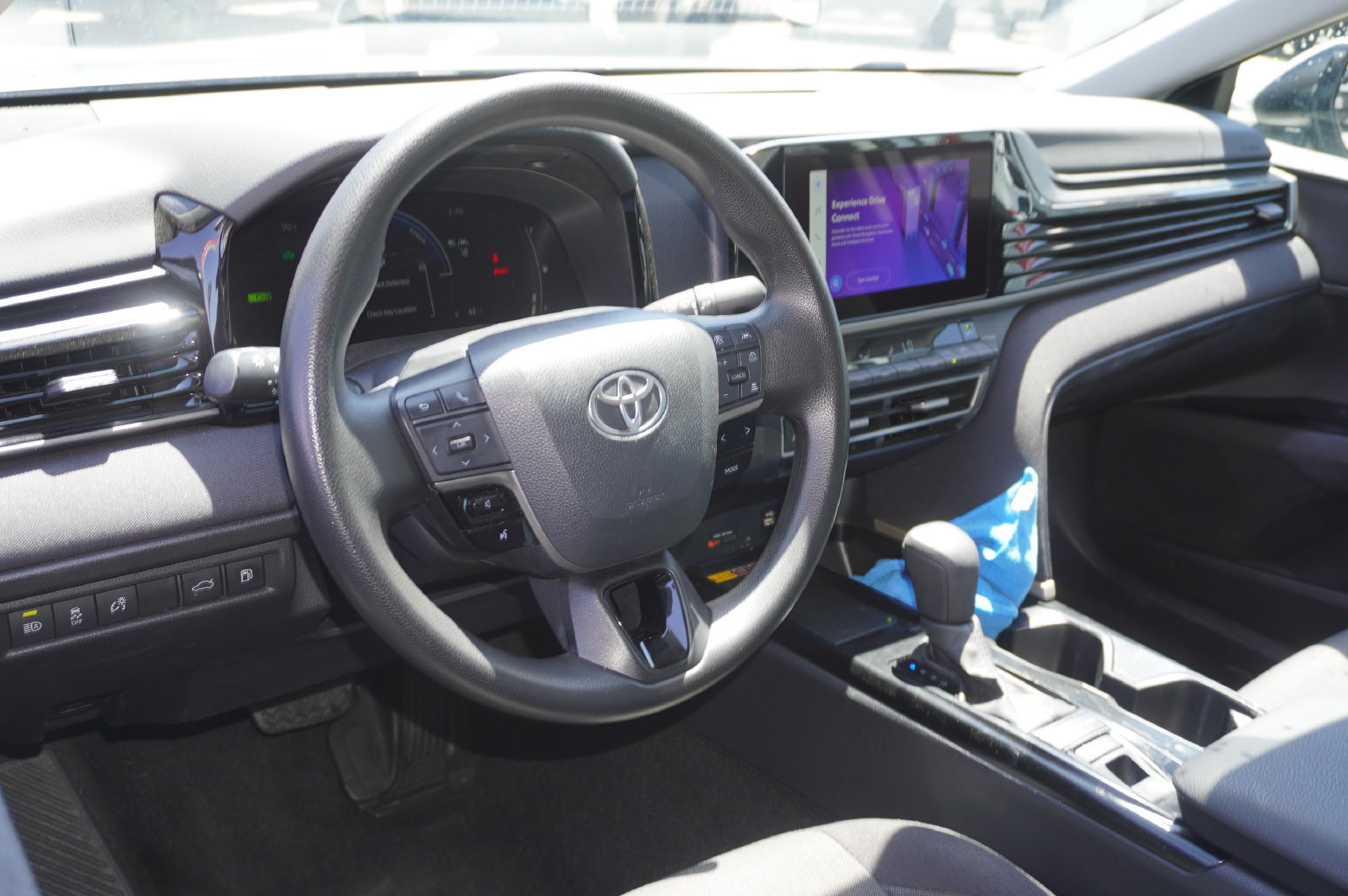 Certified 2025 Toyota Camry LE FWD image 8