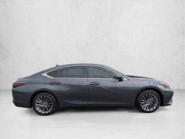 Used 2024 Lexus ES 350 w/ Luxury Package image 4