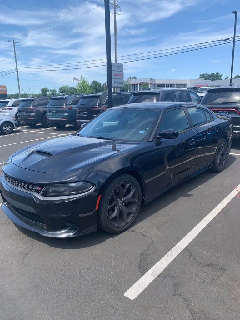 Used 2019 Dodge Charger GT RWD image 2