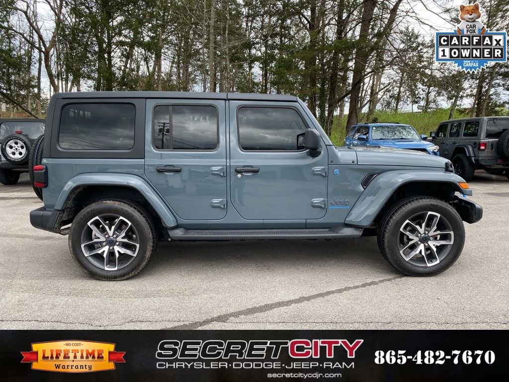 Used 2024 Jeep Wrangler Unlimited w/ Convenience Group image 4