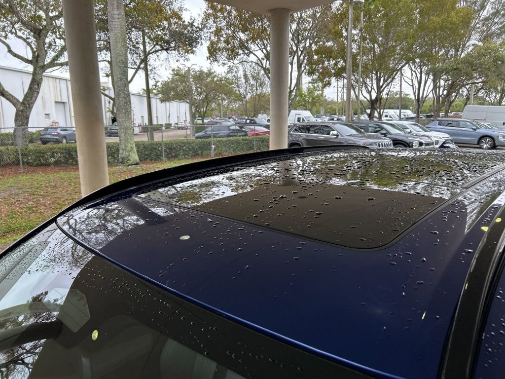 Used 2021 BMW X5 M w/ Competition Package image 17