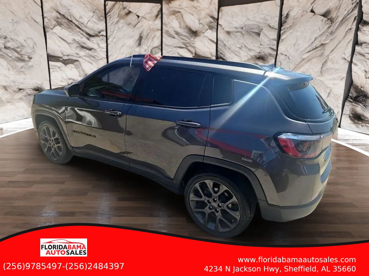 Used 2021 Jeep Compass Latitude w/ Sun and Sound Group FWD image 3