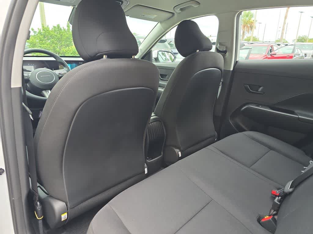 New 2027 Hyundai Kona SE FWD image 19