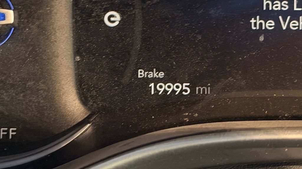 Used 2025 Chrysler Pacifica Select FWD image 7