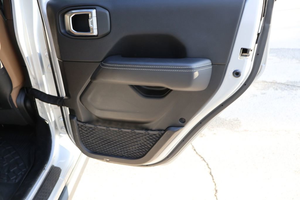 Used 2022 Jeep Wrangler Unlimited Rubicon 4xe w/ Cold Weather Group image 13